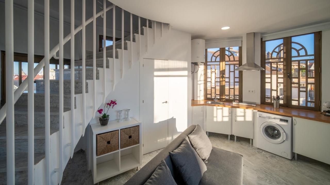 Conjunto De Apartamentos Antiguo Palacio Hotel Paris Уэльва Экстерьер фото