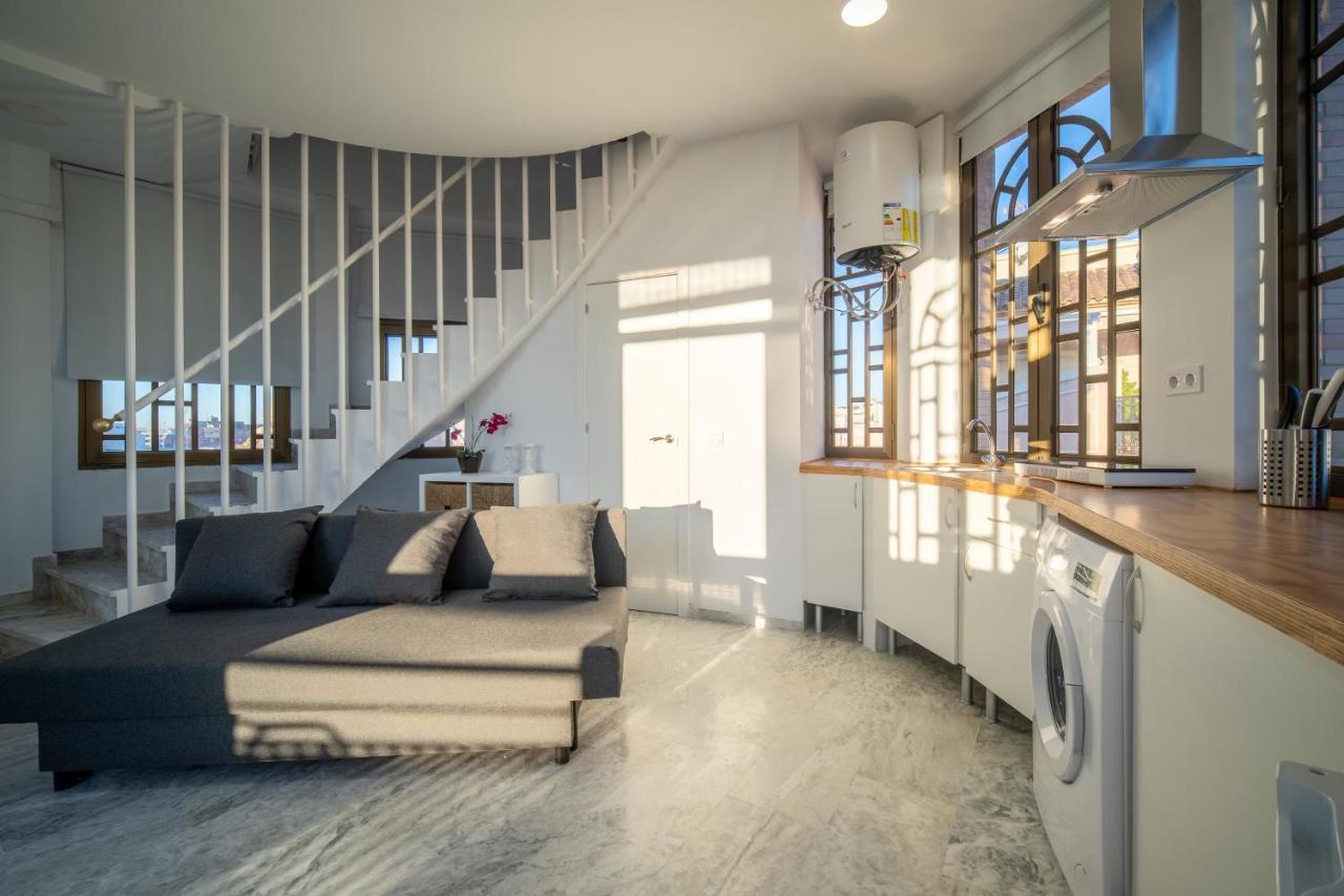 Conjunto De Apartamentos Antiguo Palacio Hotel Paris Уэльва Экстерьер фото
