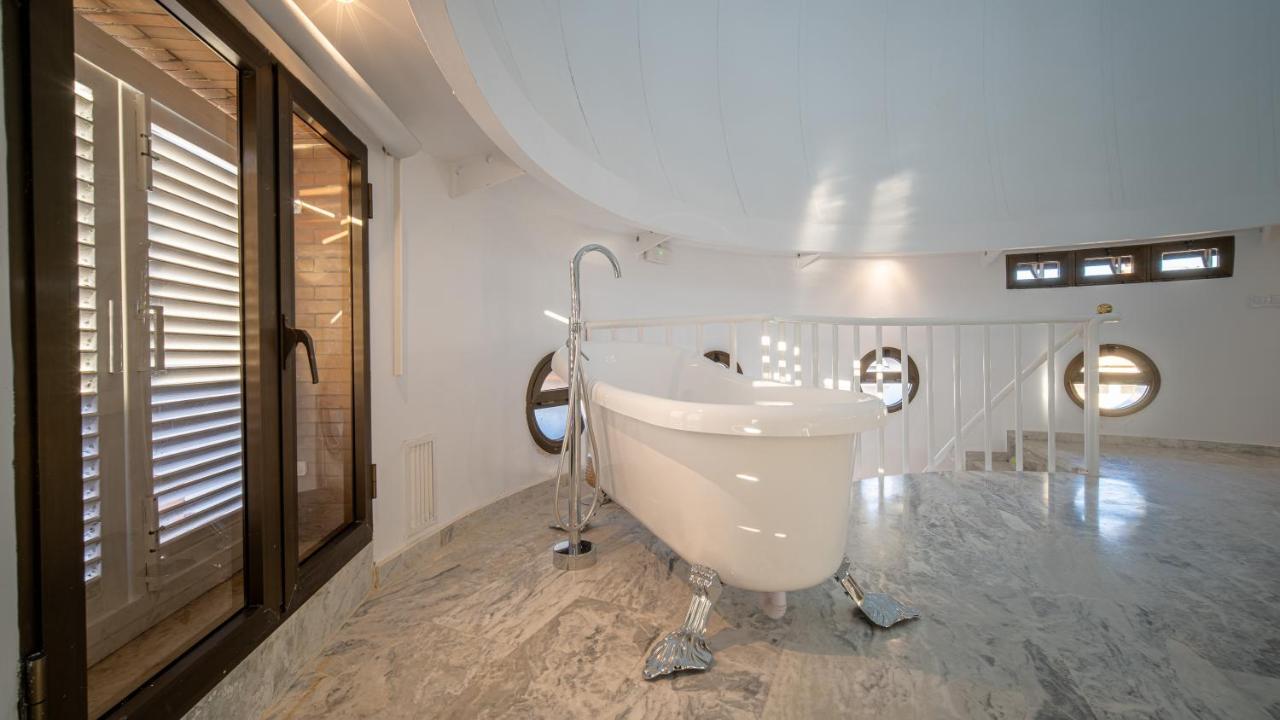 Conjunto De Apartamentos Antiguo Palacio Hotel Paris Уэльва Экстерьер фото