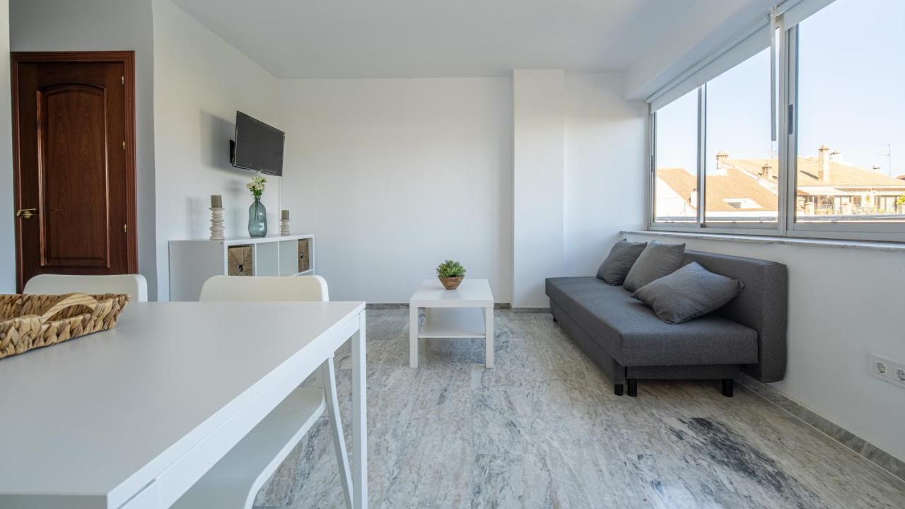 Conjunto De Apartamentos Antiguo Palacio Hotel Paris Уэльва Экстерьер фото
