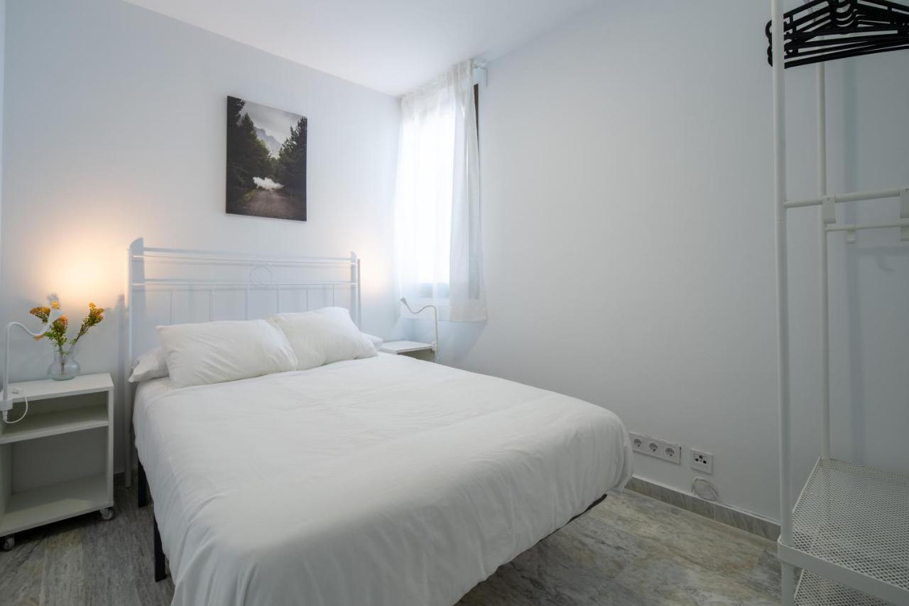 Conjunto De Apartamentos Antiguo Palacio Hotel Paris Уэльва Экстерьер фото