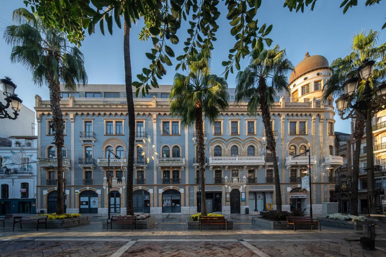 Conjunto De Apartamentos Antiguo Palacio Hotel Paris Уэльва Экстерьер фото