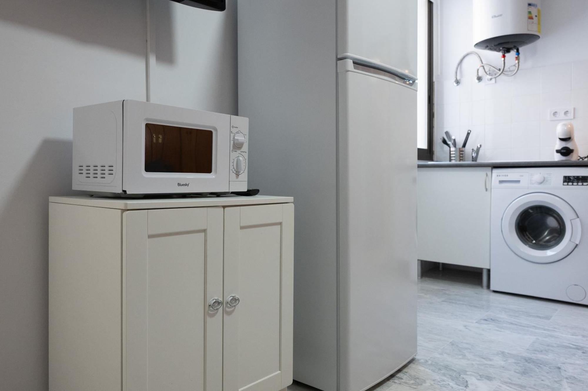 Conjunto De Apartamentos Antiguo Palacio Hotel Paris Уэльва Экстерьер фото